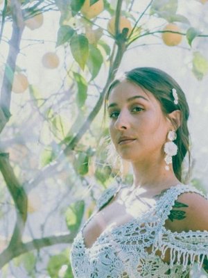 Denise Rosenthal se incomodó con reacción de fan durante presentación y lo hizo saber