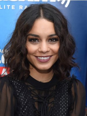 Vanessa Hudgens volvió a interpretar canción de ‘High School Musical’ en noche de karaoke Vanessa Hudgens volvió a interpretar canción de ‘High School Musical’ en noche de karaoke
