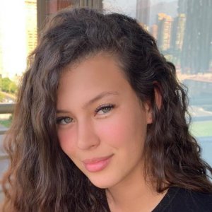 Michelle Carvalho se convirtió en la primera modelo Plus Size de Elite Model Chile
Michelle Carvalho se convirtió en la primera modelo Plus Size de Elite Model Chile
