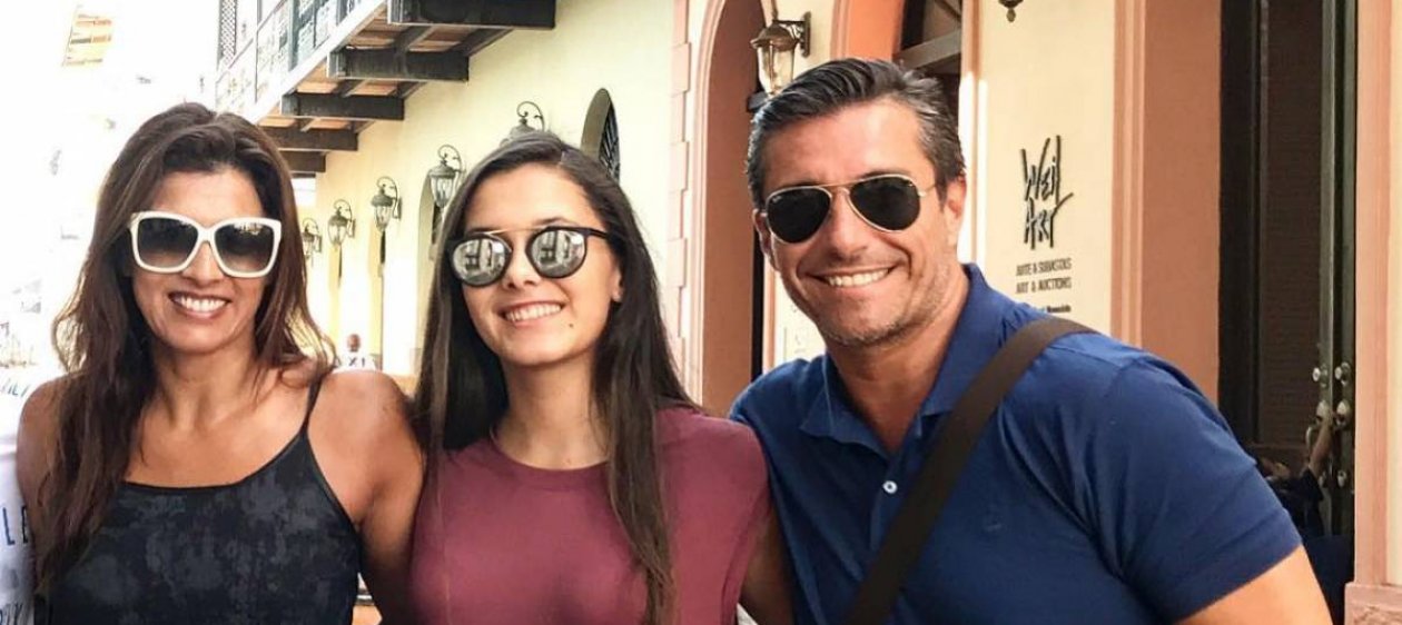 Ivette Vergara y Fernando Solabarrieta celebraron el egreso de cuarto medio de su hija Maite