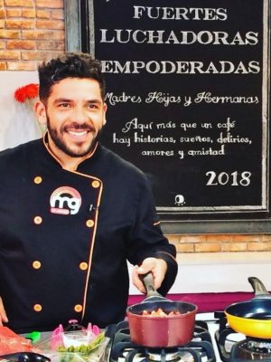 ¡Desnudo! Chef de Mucho Gusto tiró toda su 