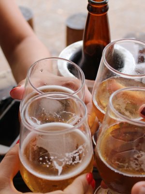 Panorama: Bierfest Santiago ofrece más de 150 variedades de cerveza artesanal