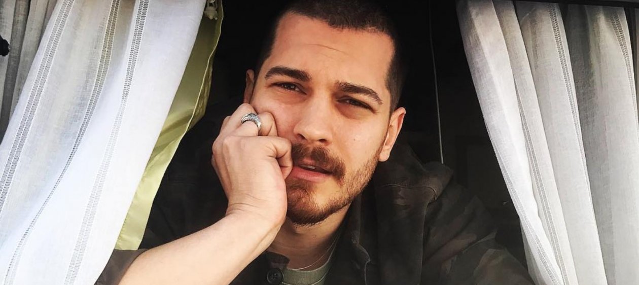 Galán turco cambió las teleseries por el servicio militar