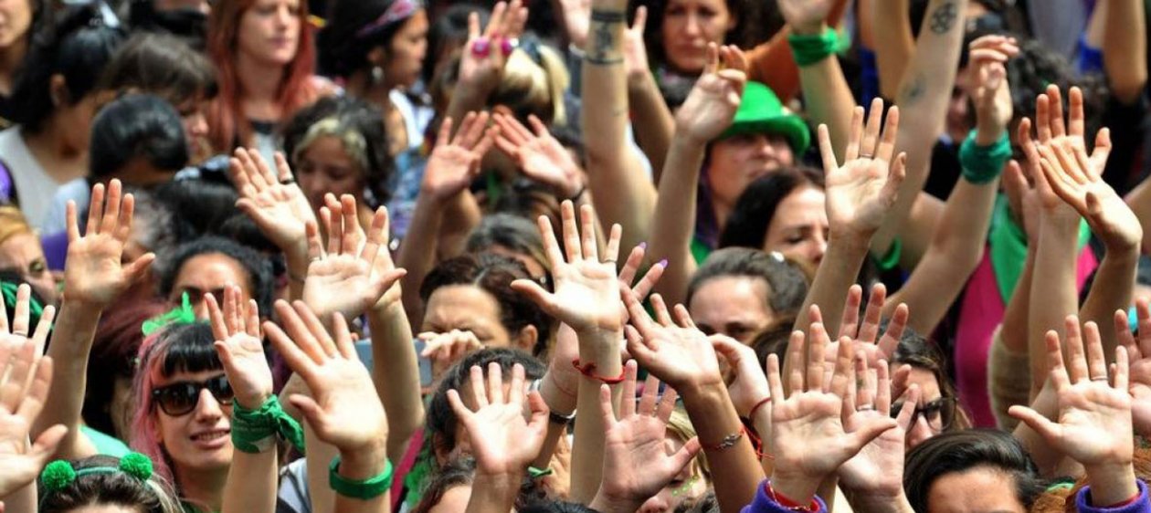 Más del 80 % de los chilenos cree que las tareas de la casa deben ser compartidas