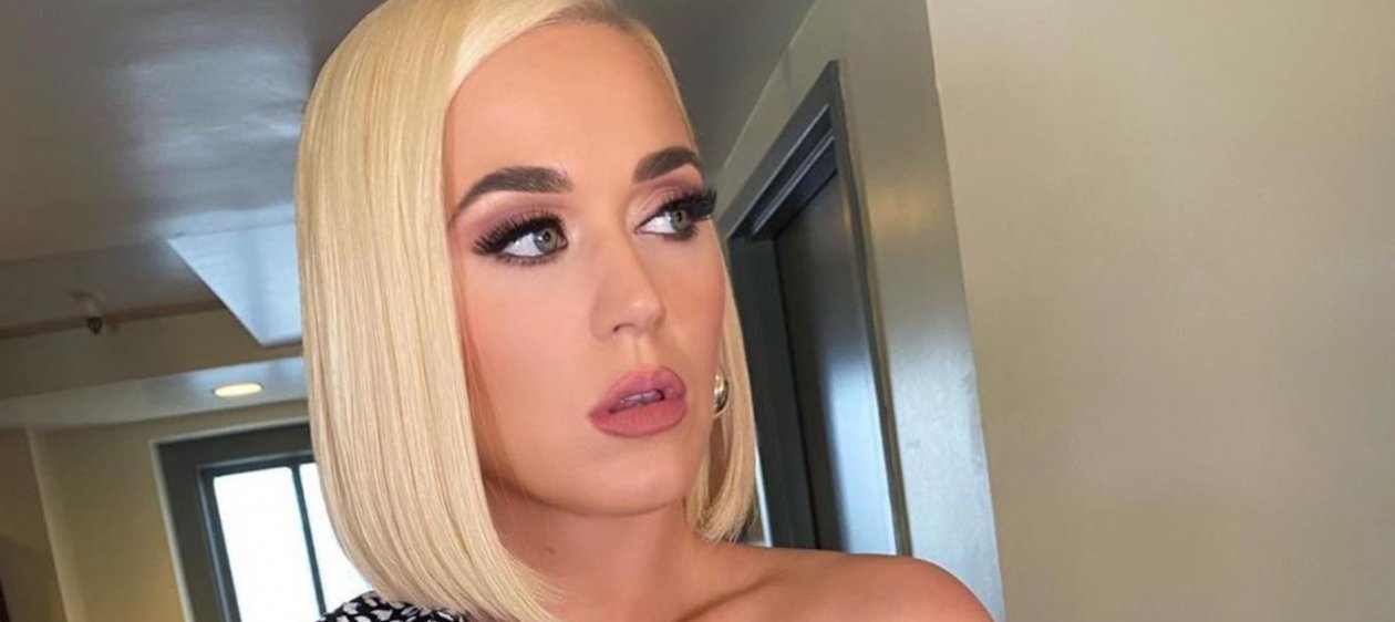 Katy Perry está embarazada y fue a comprar sin mascarilla