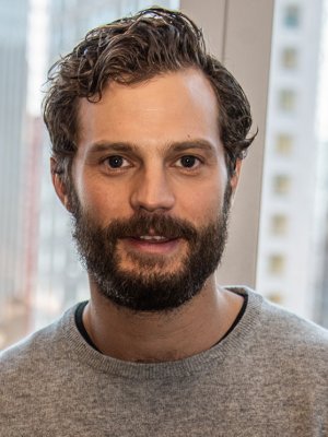 Jamie Dornan sorprendió con curioso atuendo escogido por sus hijas