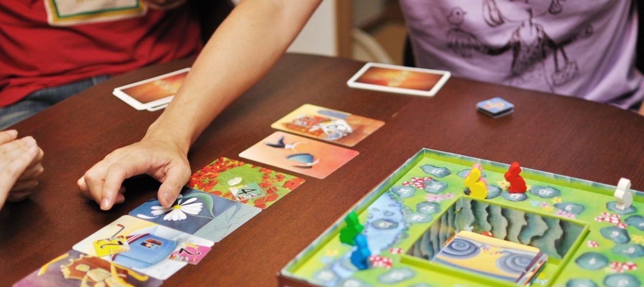 Dixit Chilean Way: El popular juego surrealista arremete con campaña local