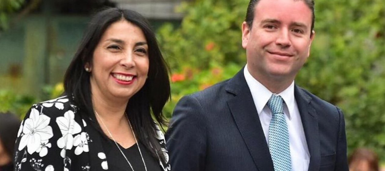 Karla Rubilar y Christian Pino presentaron al nuevo integrante de la familia