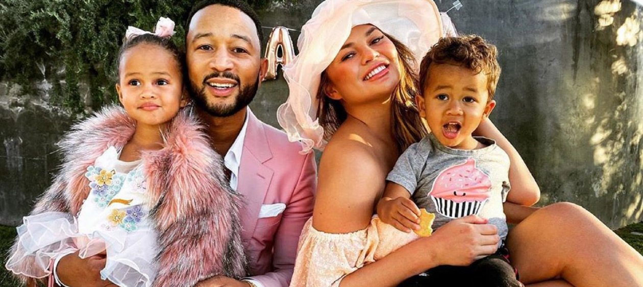 Chrissy Teigen volvió a las redes sociales con emotiva carta tras perder a su hijo