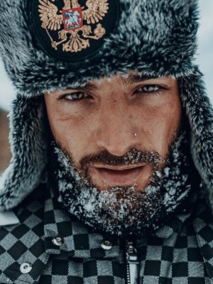 Maluma tuvo un final poco feliz en la nieve