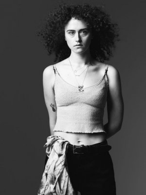 Hijastra de Kamala Harris se luce como modelo en la Semana de la Moda de Nueva York