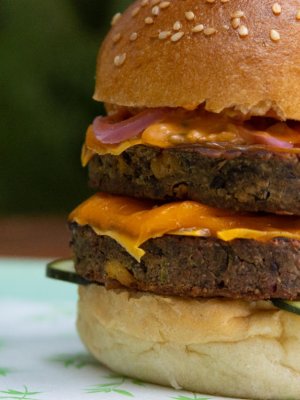 La hamburguesa vegana que no tiene nada que envidiar al clásico Big M@c