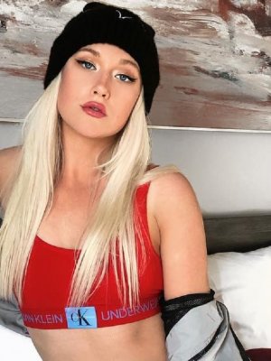 Vesta Lugg fue asaltada en Buenos Aires Vesta Lugg fue asaltada en Buenos Aires