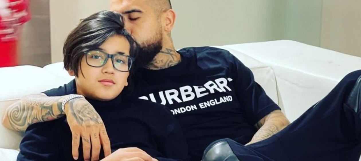 ¡Primer amor! Monito Vidal comparte tierna foto con su polola