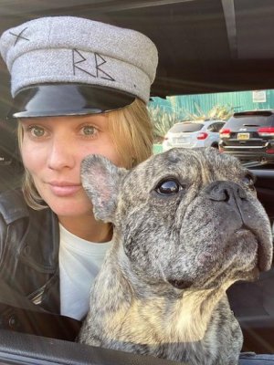 El emotivo reencuentro de Kika Silva con su perro Gin