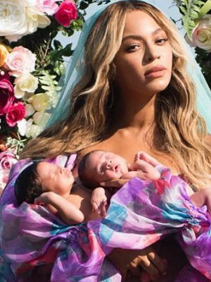 Beyoncé muestra lo grandes que están sus gemelos en debut como modelos