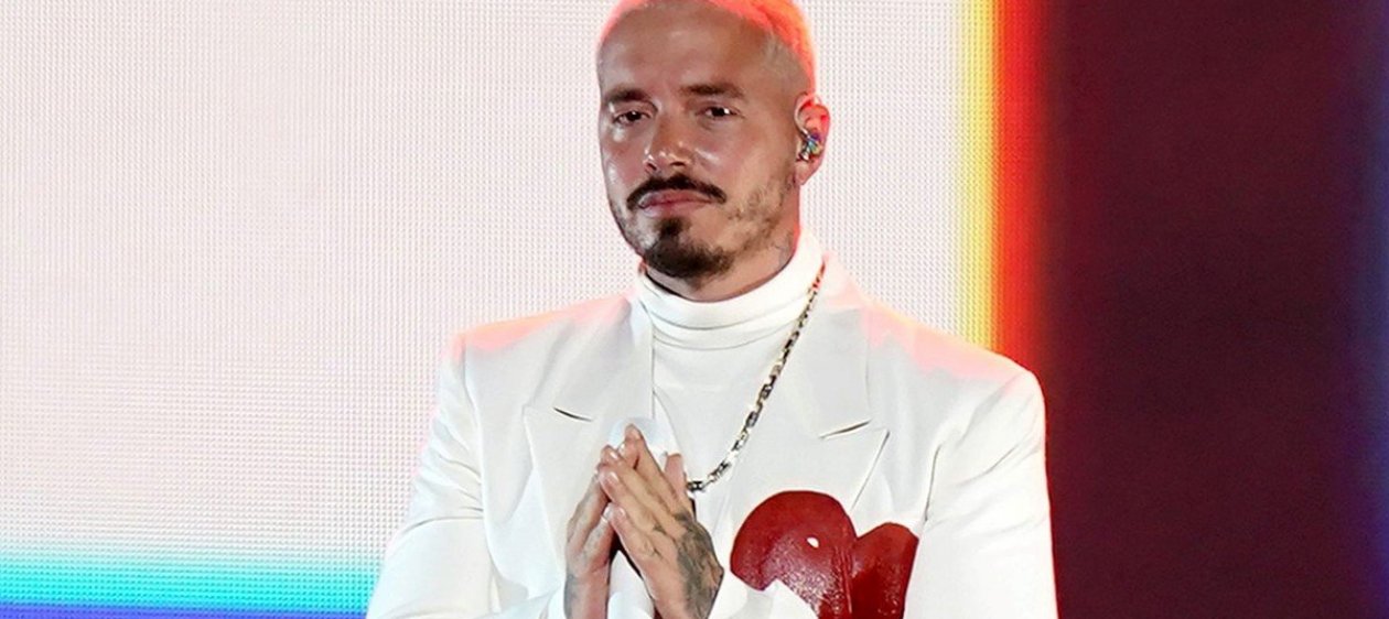 J Balvin muestra las terribles marcas que le dejaron sus cadenas tras usarlas en la MET Gala