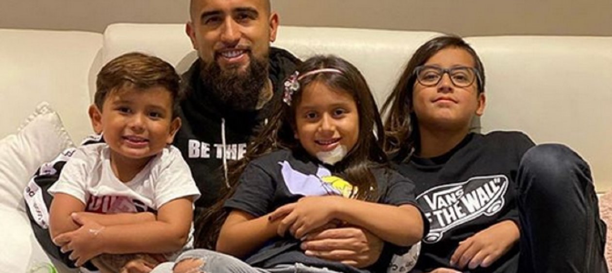 Marité Matus comparte tierno video de Arturo Vidal reencontrándose con sus hijos a la salida del colegio