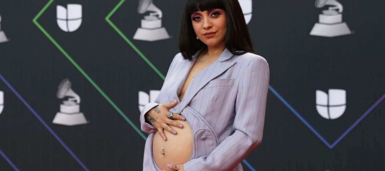Mon Laferte a productor: