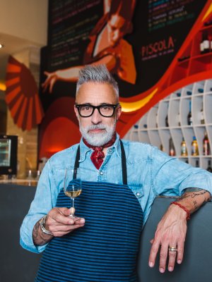 El nuevo local de tapas de Sergi Arola te lleva a España en un bocado
