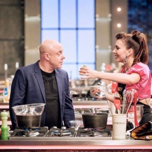 Nataly Chilet no pudo con el pulpo de MasterChef:
Nataly Chilet no pudo con el pulpo de MasterChef: