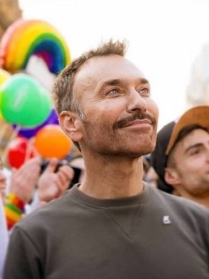 Jordi Castell celebra la aprobación del matrimonio igualitario