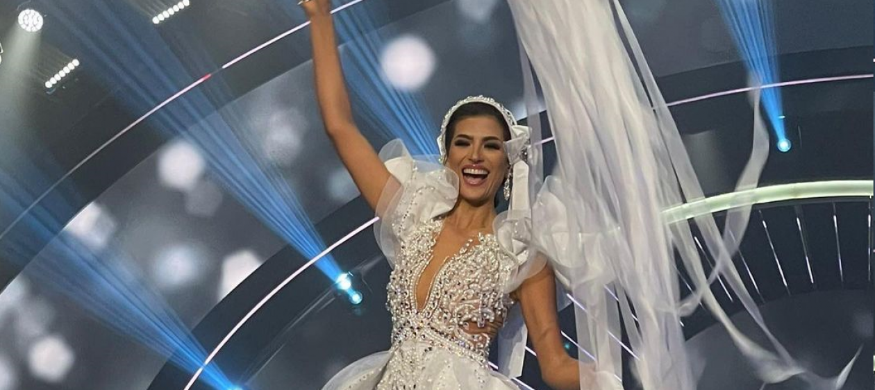 Miss Chile homenajeó a las 