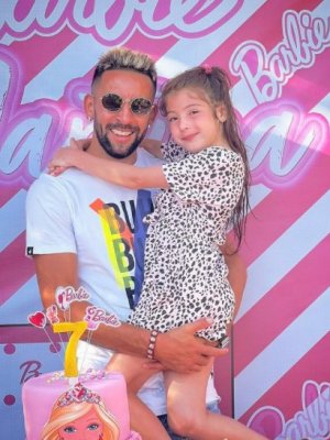 Mauricio Isla dio a una power sorpresa a su hija mayor