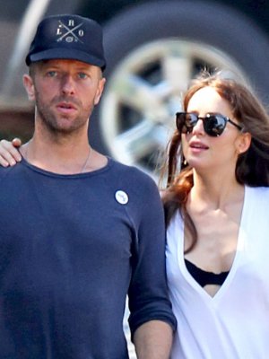 Así es la mansión que vendieron Chris Martin y Dakota Johnson para vivir junto al mar