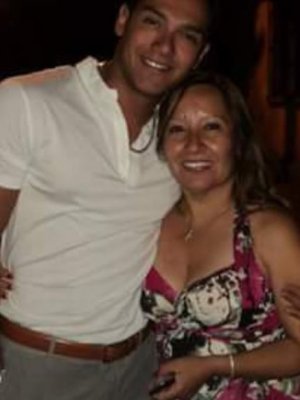 Mamá de Iván Cabrera sale en defensa de su hijo tras acusación de abuso