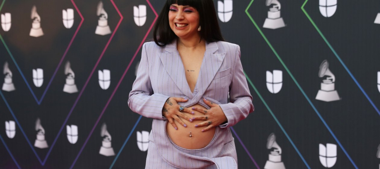 Mon Laferte reveló el nombre de su hijo