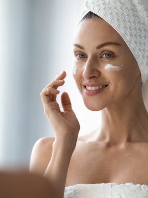 ¡Mamás lindas! La rutina de belleza fundamental para tu rostro