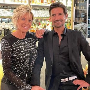 Acusan a pareja de Raquel Argandoña de mantener importante deuda económica
Acusan a pareja de Raquel Argandoña de mantener importante deuda económica