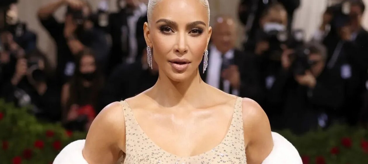 Dueño de vestido de Marilyn Monroe acusa a Kim Kardashian de estropear el diseño