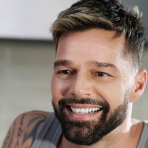 
Ricky Martin comparte un mensaje tras polémica del beso en Buzz Lightyear
