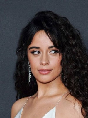 Camila Cabello se dejó ver en compañía de su nuevo pololo