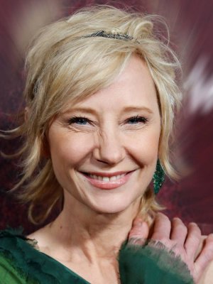 Actriz Anne Heche muere a los 53 años tras sufrir grave accidente