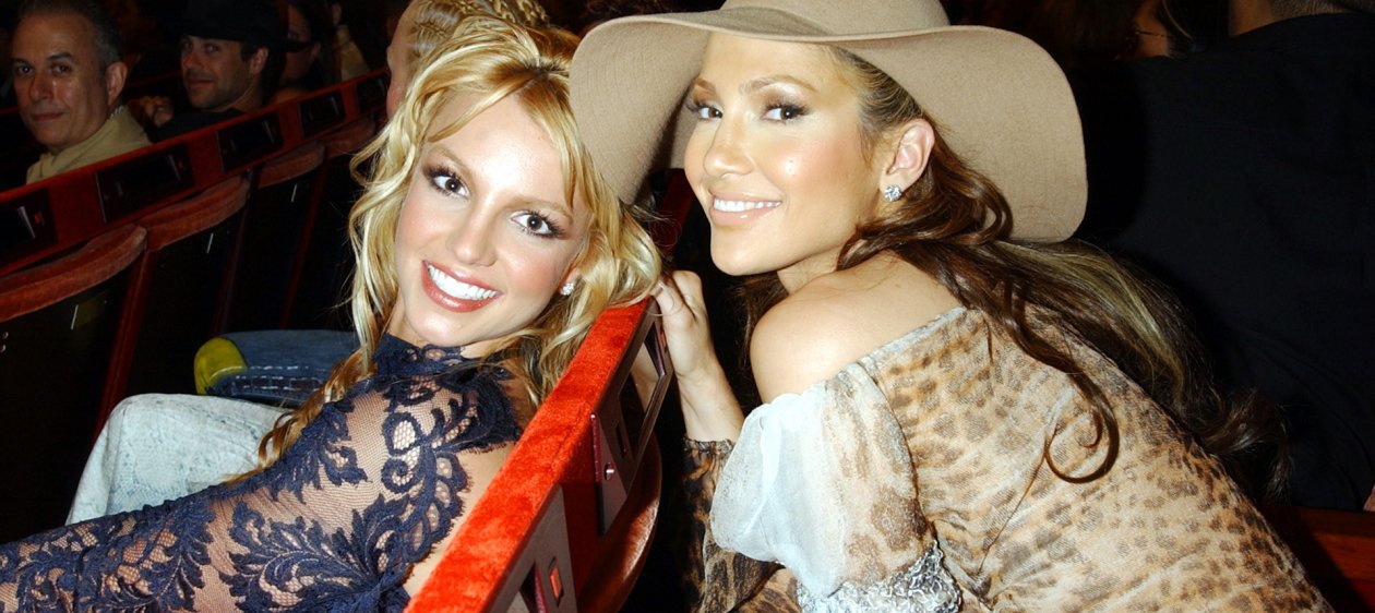 Britney Spears se cuadra con Jennifer López para dar mensaje feminista