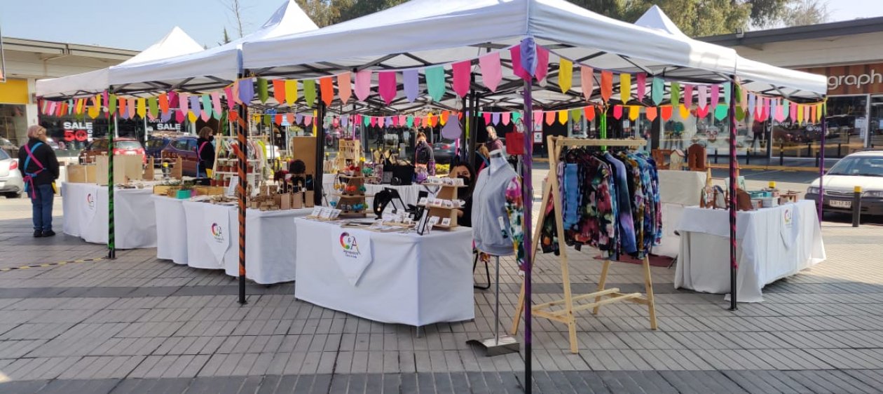 Feria Color y Arte reúne pequeños comerciantes de La Florida