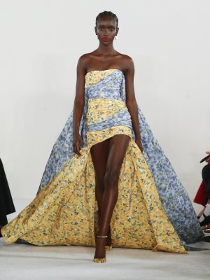 Desfile Carolina Herrera Primavera-Verano 2023: Wes Gordon lo hizo de nuevo