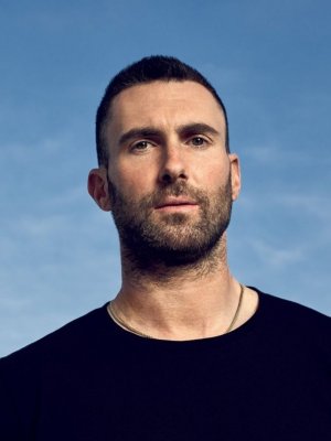 Modelo asegura que Adam Levine le fue infiel a su esposa con ella