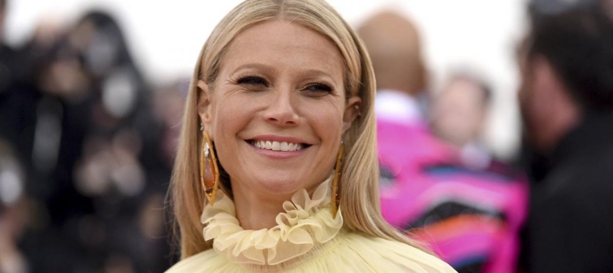 Desnuda y de oro: Gwyneth Paltrow celebra sus 50 años con audaz postal