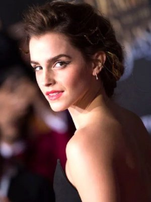 Emma Watson sorprende con atrevido nuevo look