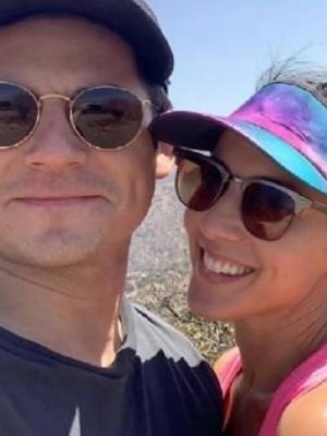 Claudio Castellón celebra su cumpleaños con romántica postal junto a Luz Valdivieso