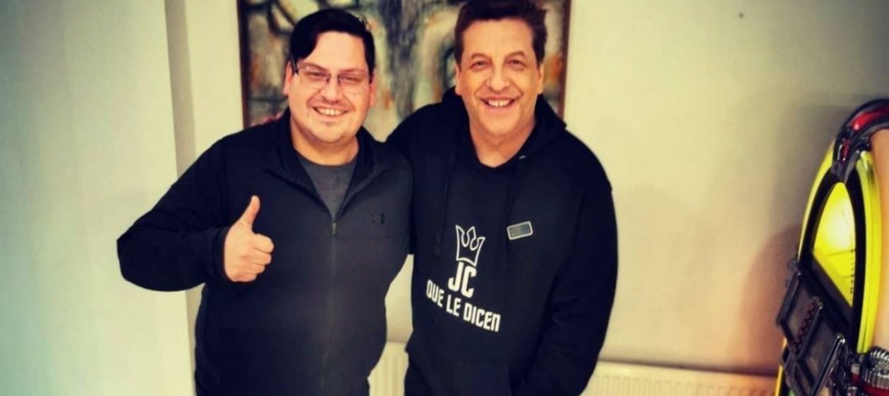 Julio César Rodríguez celebra la titulación de su hijo: