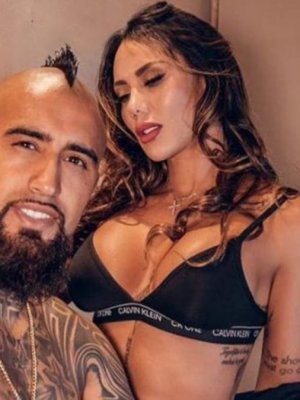 Sonia Isaza en defensa de Arturo Vidal: 