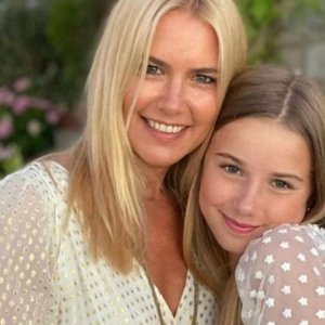 Taína, la hija de Valeria Mazza, protagoniza su primera campaña como modelo: tiene 14 años
Taína, la hija de Valeria Mazza, protagoniza su primera campaña como modelo: tiene 14 años