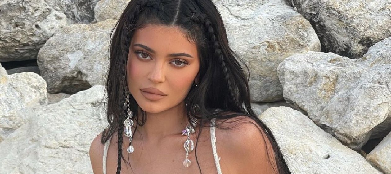 Kylie Jenner sorprende con nuevas fotografías de su hijo menor