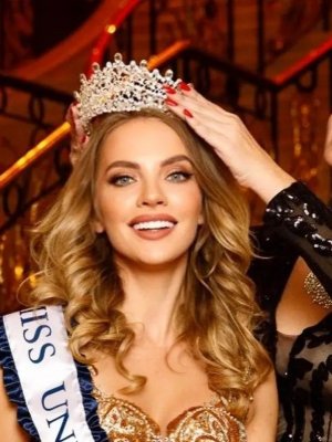 Candidata a Miss Universo 2022 anuncia su renuncia