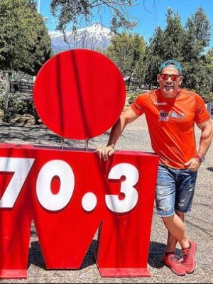 El agradecimiento de Cristián De La Fuente a Angélica Castro al terminar el Ironman de Pucón